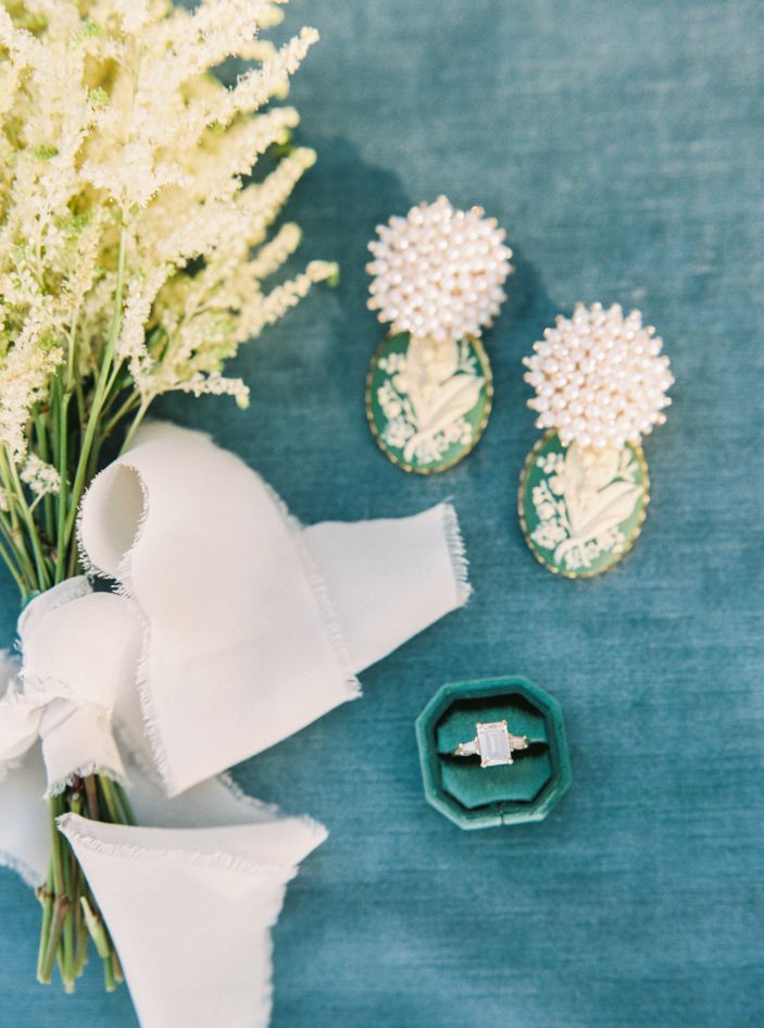 wedding engagemenet ring flowers and lapel pins