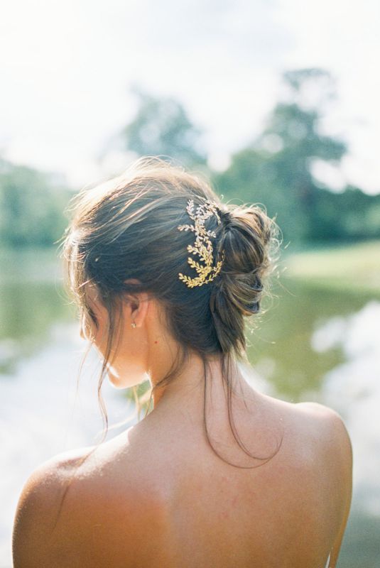 detailed shot of bridal hair and accessories