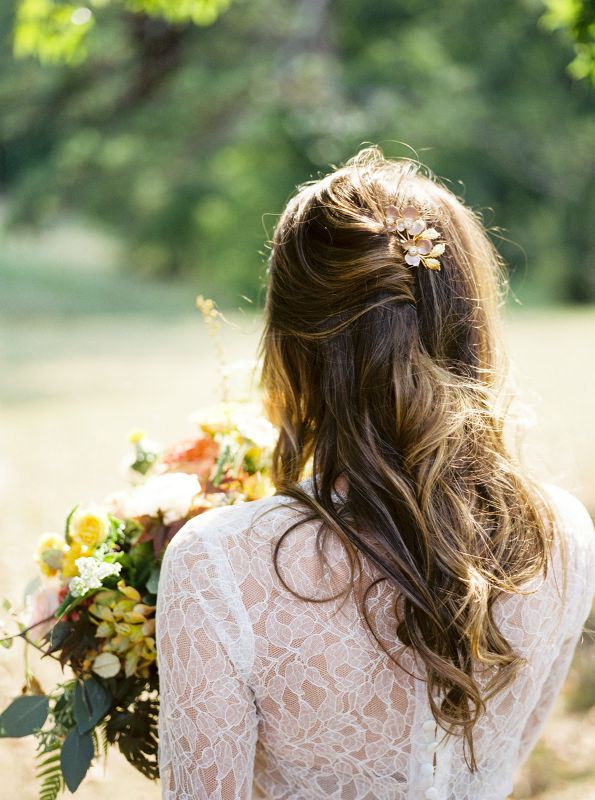 bridal hair close up down with hair accessories